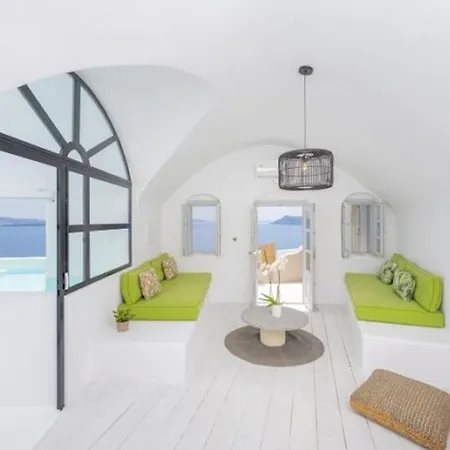 Stunning Santorini 1 Bedroom Supreme Private Heated Plunge Βίλα Οία
