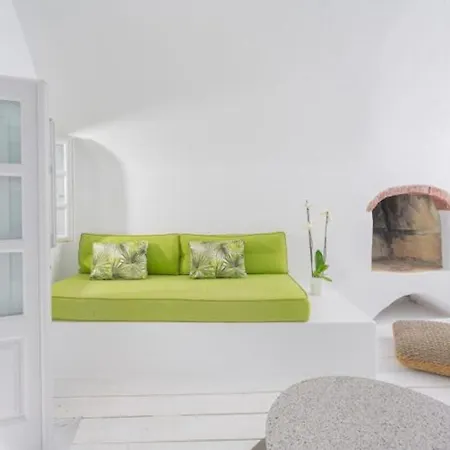 Stunning Santorini 1 Bedroom Supreme Private Heated Plunge * Οία